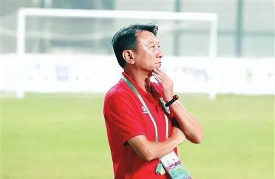 操妞