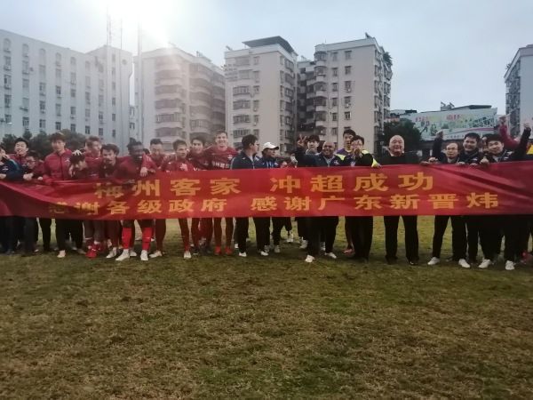 女人露给男人桶